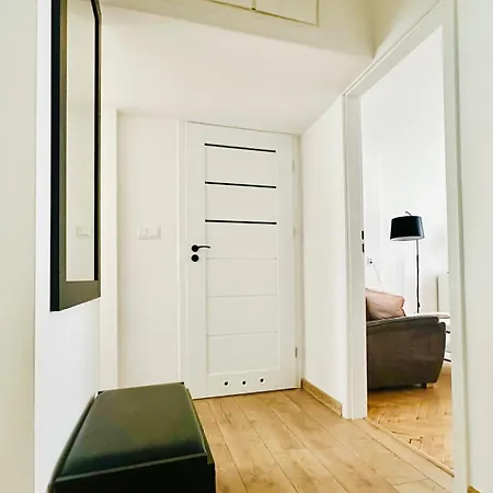 Komfortowy Mokotow Narbutta Metro Pole Mokotowskie 10 Min Od Centrum Apartment Warsaw