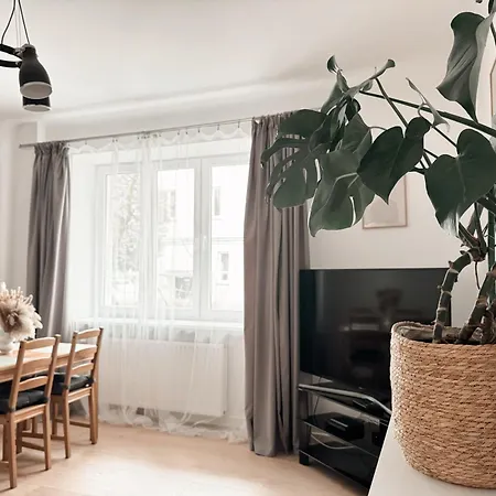 Apartment Komfortowy Mokotow Narbutta Metro Pole Mokotowskie 10 Min Od Centrum Warsaw