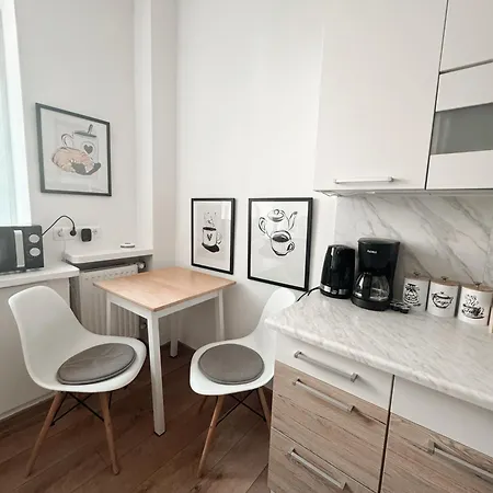 Komfortowy Mokotow Narbutta Metro Pole Mokotowskie 10 Min Od Centrum 아파트